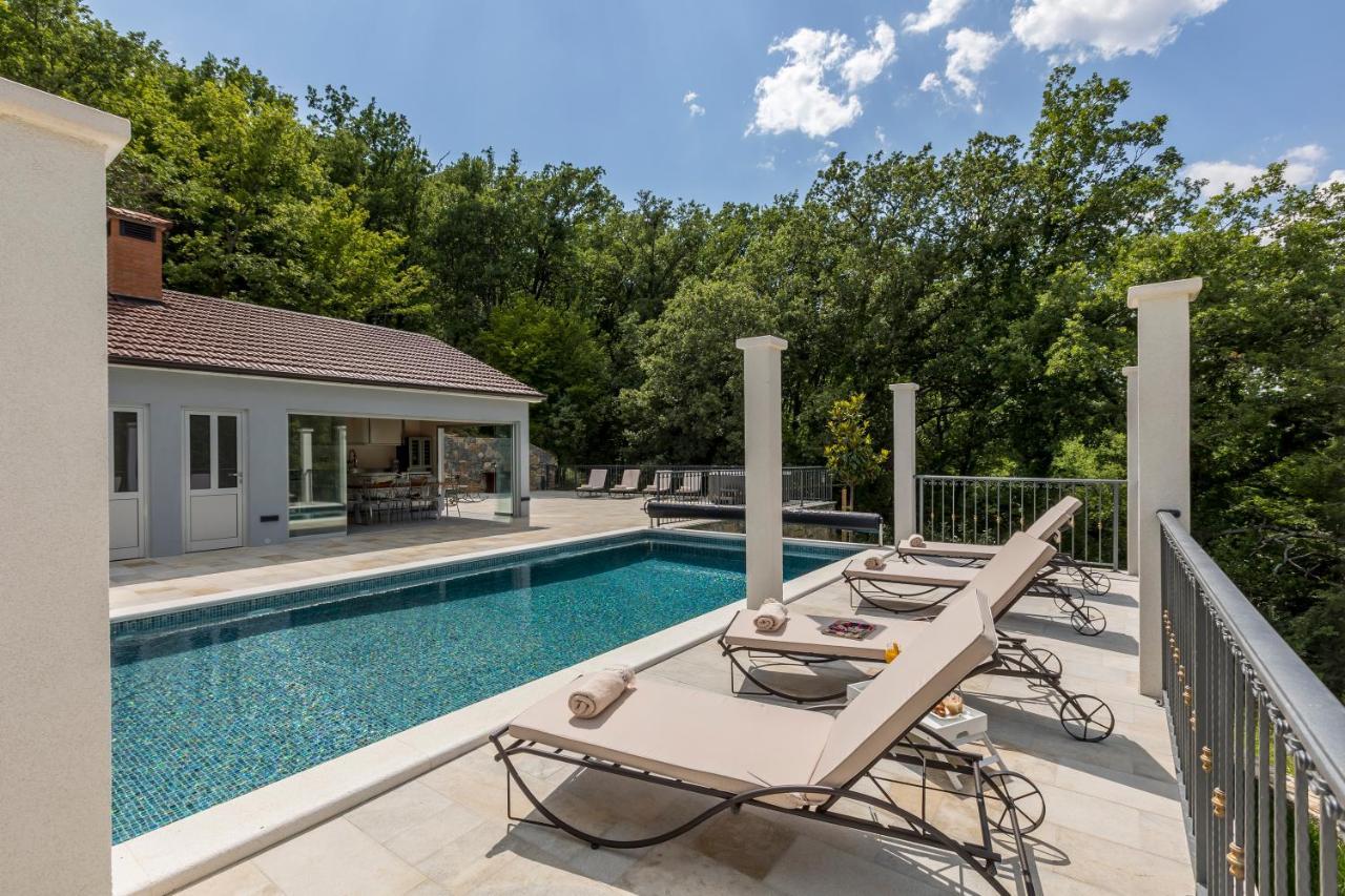 Villa Grey Stone Gata Bagian luar foto