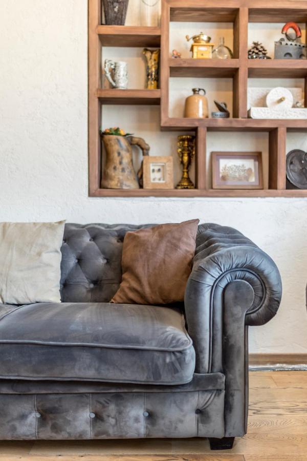 Villa Grey Stone Gata Bagian luar foto