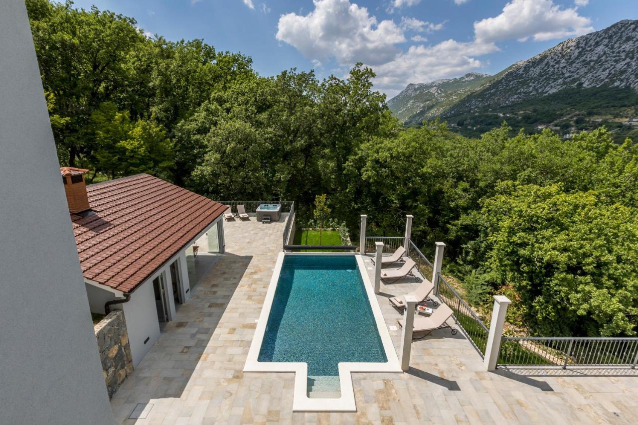 Villa Grey Stone Gata Bagian luar foto