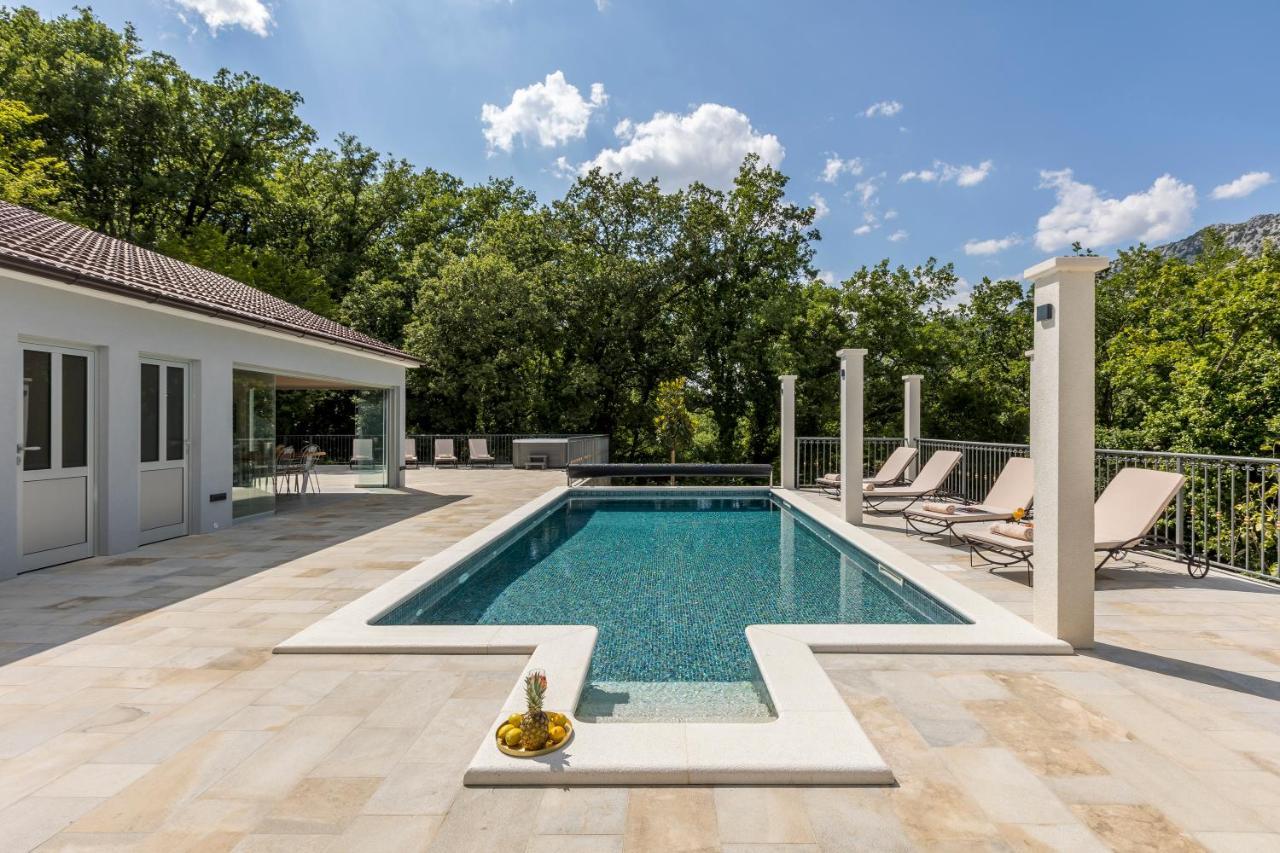 Villa Grey Stone Gata Bagian luar foto