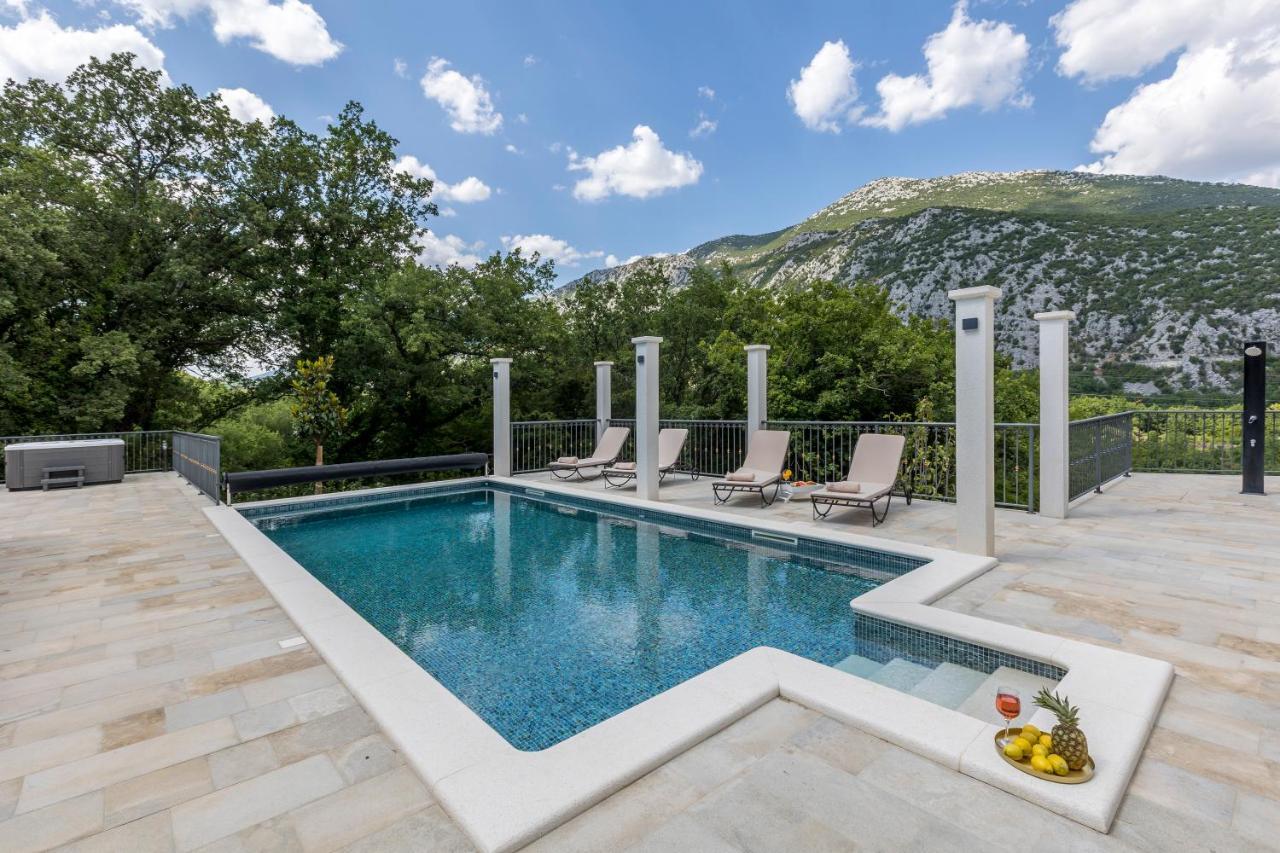 Villa Grey Stone Gata Bagian luar foto